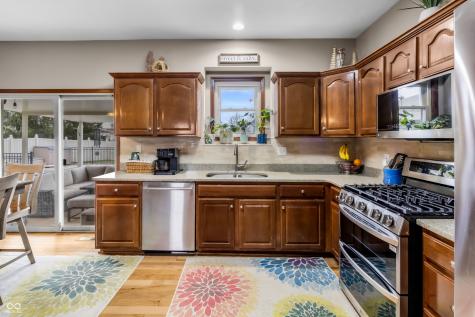 2033 Cheyenne Trail Columbus IN 47203