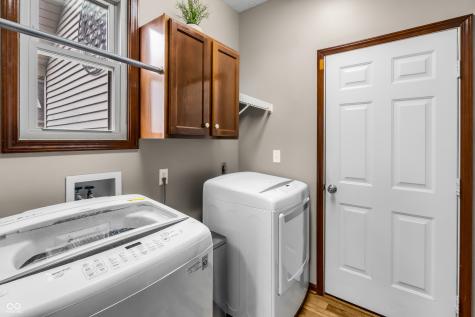 2033 Cheyenne Trail Columbus IN 47203