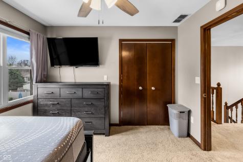 2033 Cheyenne Trail Columbus IN 47203