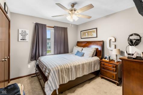 2033 Cheyenne Trail Columbus IN 47203