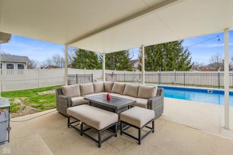 2033 Cheyenne Trail Columbus IN 47203