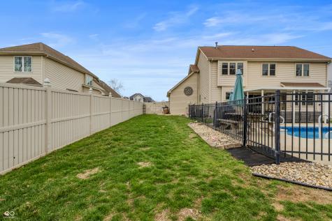 2033 Cheyenne Trail Columbus IN 47203