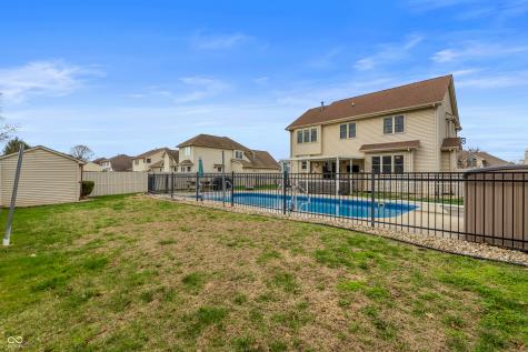 2033 Cheyenne Trail Columbus IN 47203