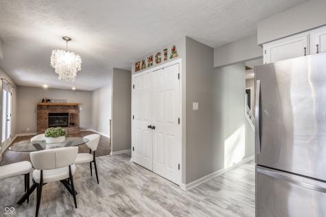 10 Danbury Court Zionsville IN 46077