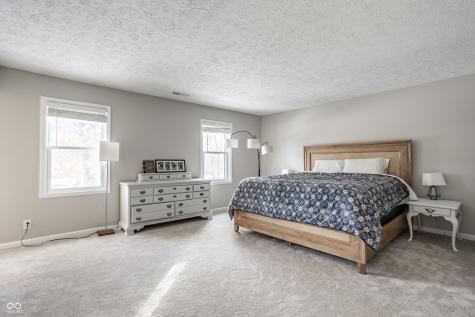 10 Danbury Court Zionsville IN 46077