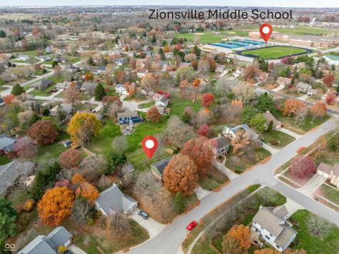 10 Danbury Court Zionsville IN 46077