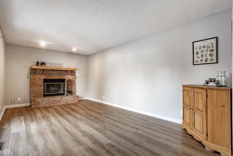 10 Danbury Court Zionsville IN 46077