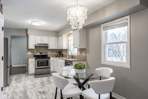 10 Danbury Court Zionsville IN 46077