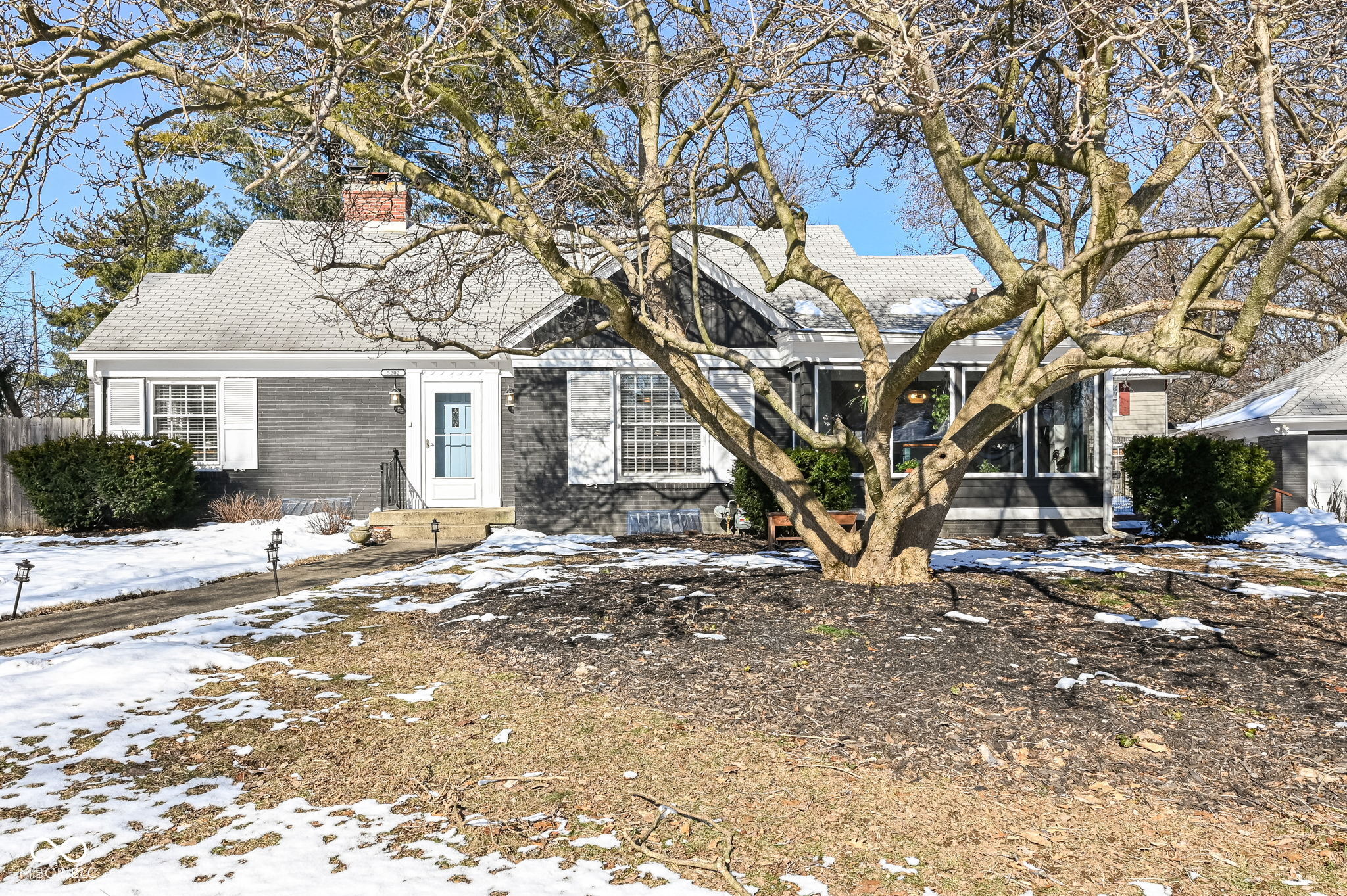 5202 Woodside Drive Indianapolis IN 46228