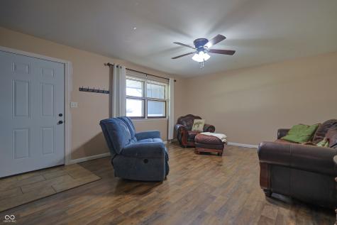 2815 Yellowwood Court Columbus IN 47203