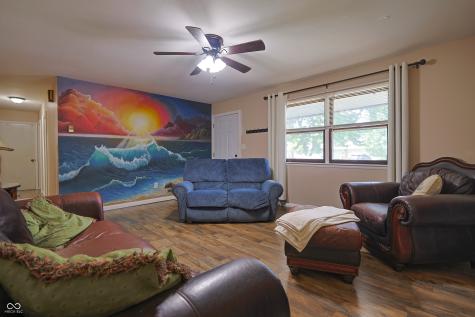 2815 Yellowwood Court Columbus IN 47203