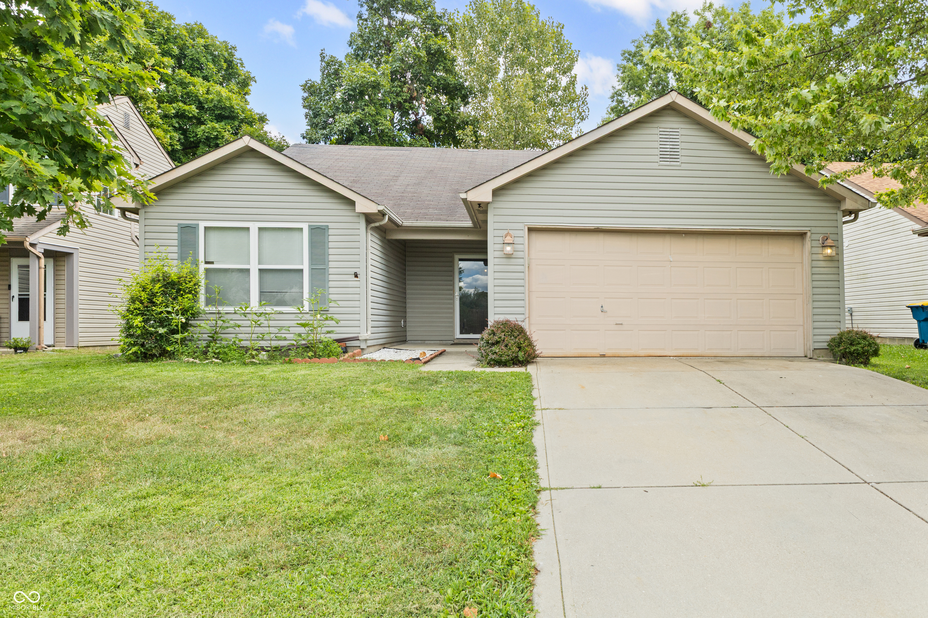 337 Polaris Drive Indianapolis IN 46241