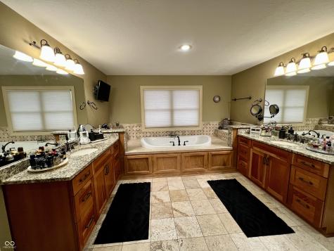 6668 Silver Creek Drive Indianapolis IN 46259