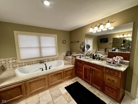 6668 Silver Creek Drive Indianapolis IN 46259