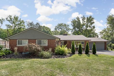 8205 Windcombe Boulevard Indianapolis IN 46240
