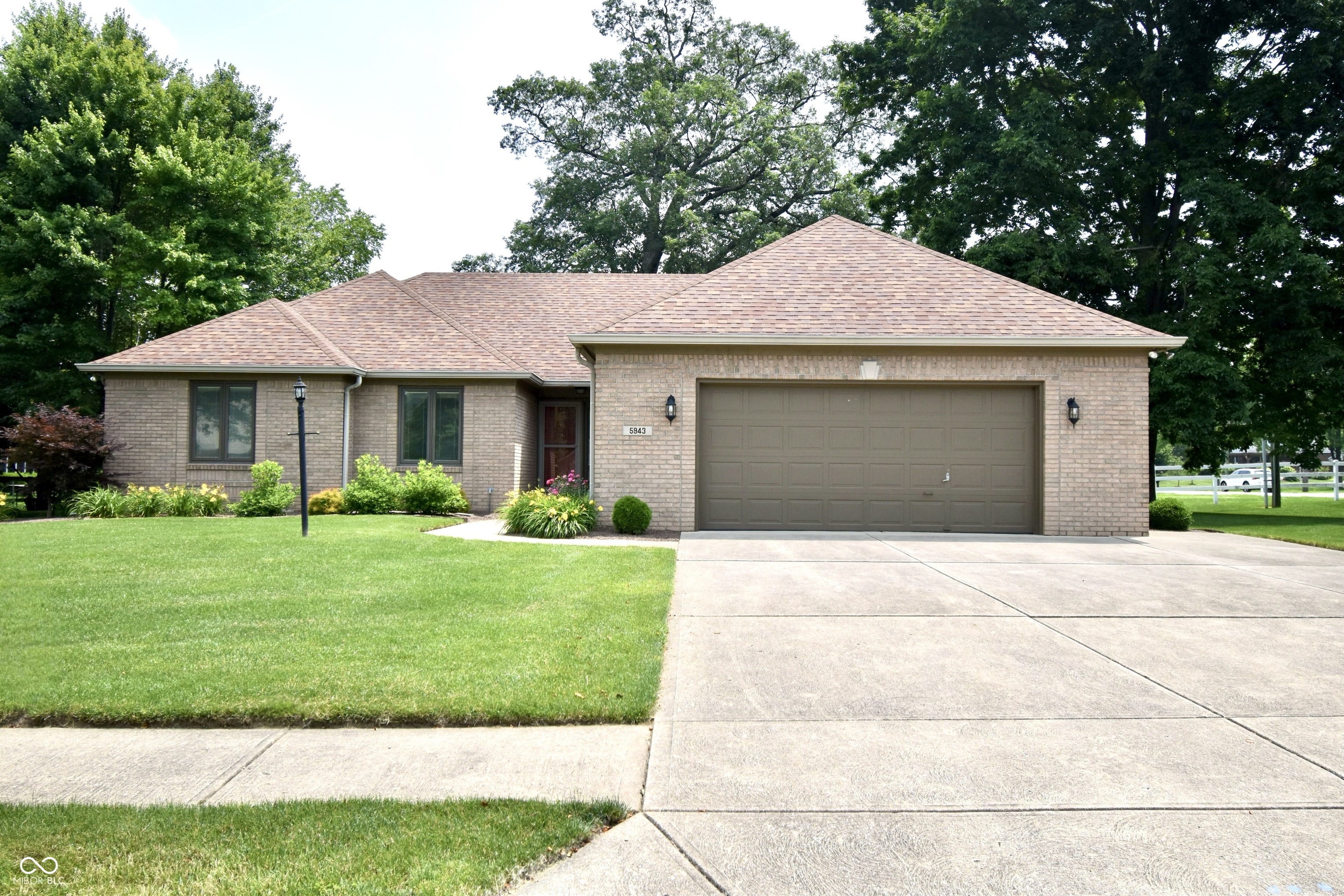 5943 Red Maple Drive Indianapolis IN 46237