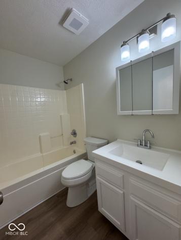 2745 Lullwater Lane Indianapolis IN 46229