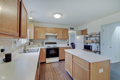 2109 Cross Willow Lane Indianapolis IN 46239