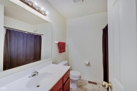2109 Cross Willow Lane Indianapolis IN 46239