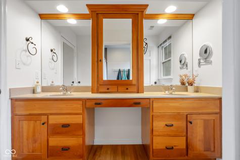 4123 N Riverside Drive Columbus IN 47203