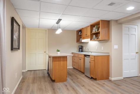 4123 N Riverside Drive Columbus IN 47203