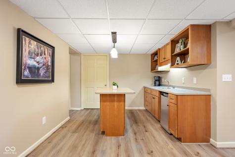 4123 N Riverside Drive Columbus IN 47203