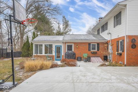 4123 N Riverside Drive Columbus IN 47203