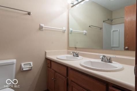 7433 Pullman Court Indianapolis IN 46256