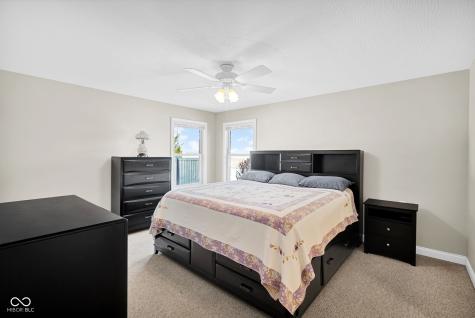 2202 Peartree Court Columbus IN 47201