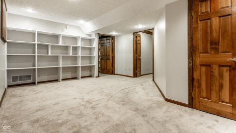 10987 Echo Spring Circle Indianapolis IN 46236