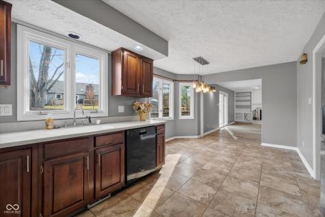 8333 Tequista Circle Indianapolis IN 46236