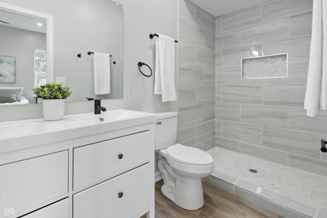 2352 Stuart Street Indianapolis IN 46218