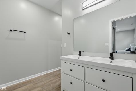 2352 Stuart Street Indianapolis IN 46218