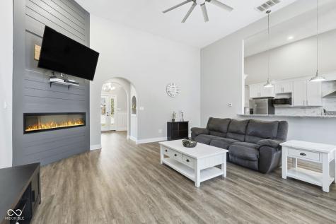 335 Concord Drive E Danville IN 46122