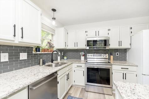 6493 Hunters Green Circle Indianapolis IN 46278