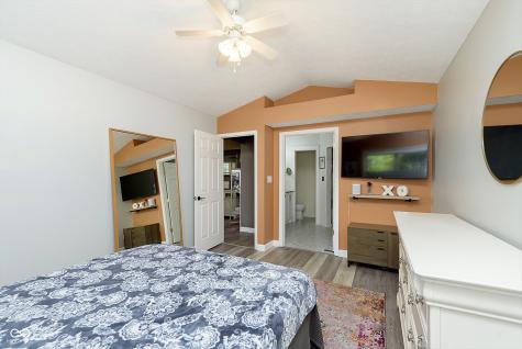 6493 Hunters Green Circle Indianapolis IN 46278