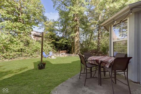 6493 Hunters Green Circle Indianapolis IN 46278
