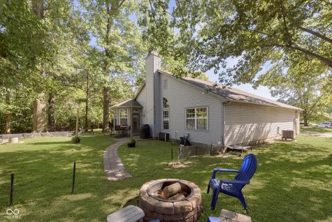 6493 Hunters Green Circle Indianapolis IN 46278