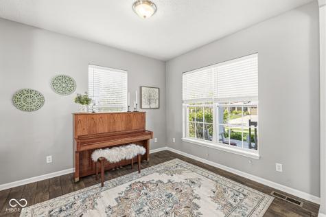 10143 Pepper Tree Lane Noblesville IN 46060