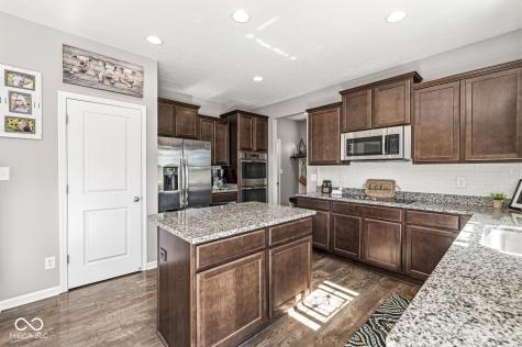 10143 Pepper Tree Lane Noblesville IN 46060