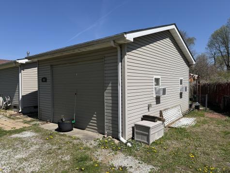 805 Reformatory Road Pendleton IN 46064