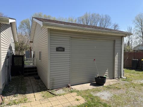 805 Reformatory Road Pendleton IN 46064