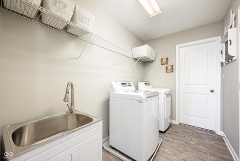 16713 Aerion Court Westfield IN 46074