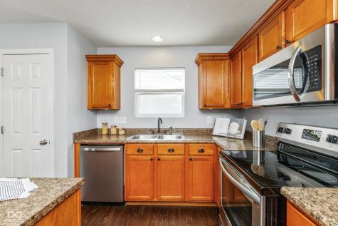 12476 Old Pond Road Noblesville IN 46060