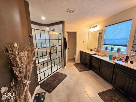 12889 Girvan Way Fishers IN 46037