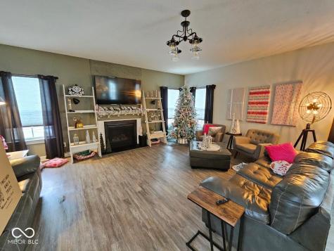 12889 Girvan Way Fishers IN 46037