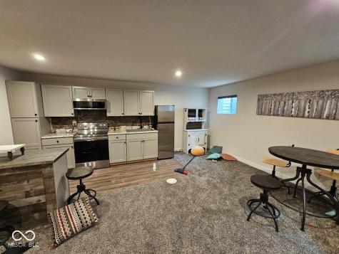 12889 Girvan Way Fishers IN 46037