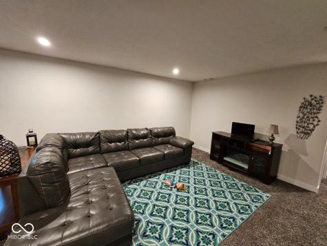 12889 Girvan Way Fishers IN 46037