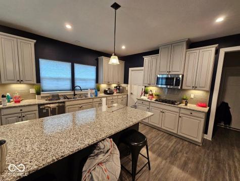 12889 Girvan Way Fishers IN 46037
