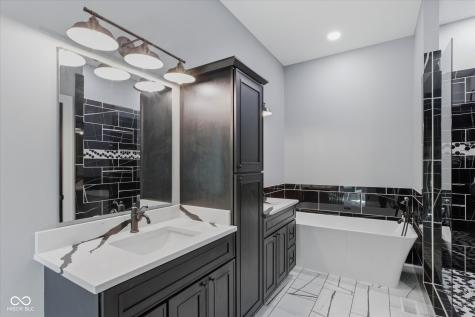 2101 N Wolf Cove Martinsville IN 46151